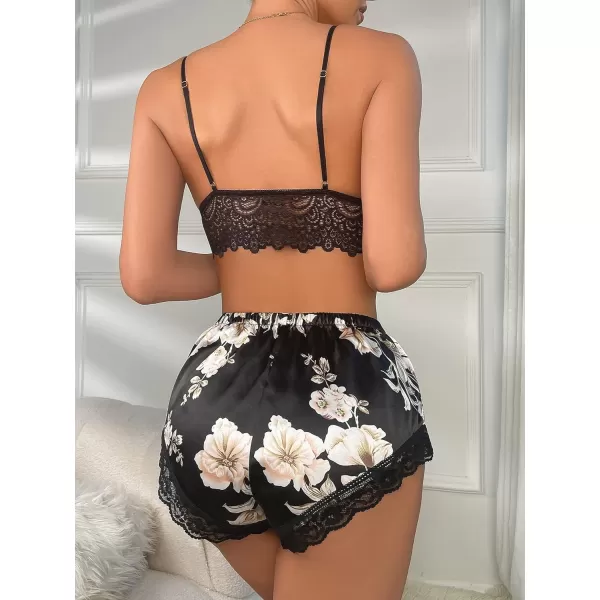WDIRARA Women's 2Pcs Floral Lace Cami Top with Shorts Sleepwear Pajama Set