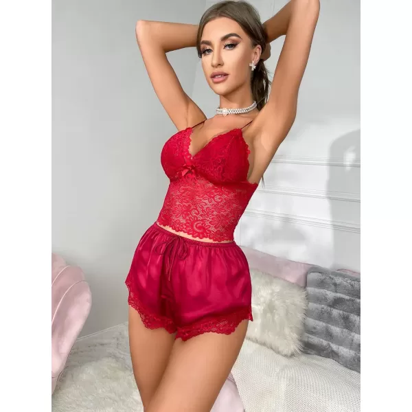WDIRARA Women's 2Pcs Floral Lace Cami Top with Shorts Sleepwear Pajama Set