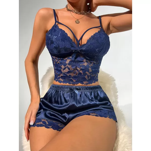 WDIRARA Women's 2Pcs Floral Lace Cami Top with Shorts Sleepwear Pajama Set