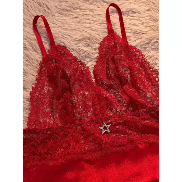 WDIRARA Women's 2Pcs Floral Lace Cami Top with Shorts Sleepwear Pajama Set