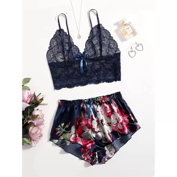 WDIRARA Women's 2Pcs Floral Lace Cami Top with Shorts Sleepwear Pajama Set