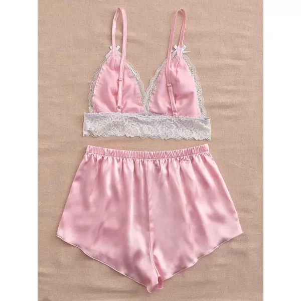 WDIRARA Women's 2Pcs Floral Lace Cami Top with Shorts Sleepwear Pajama Set
