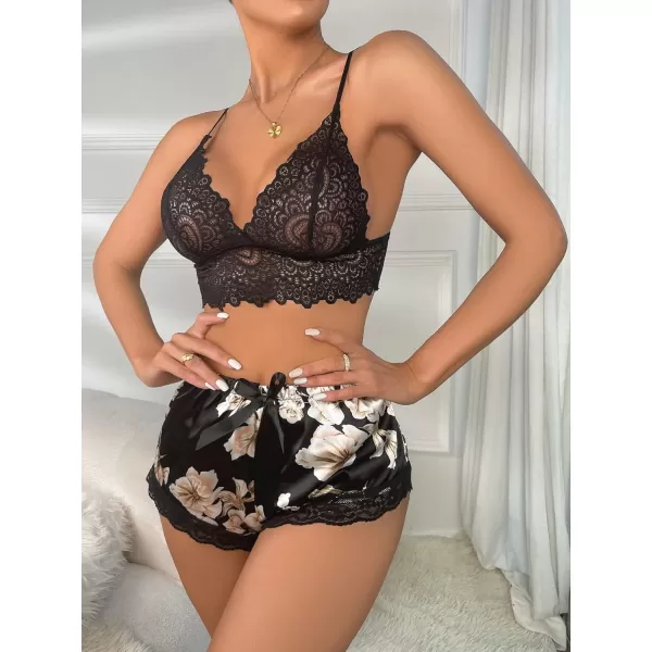 WDIRARA Women's 2Pcs Floral Lace Cami Top with Shorts Sleepwear Pajama Set
