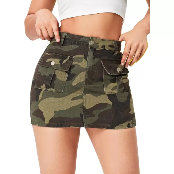 WDIRARA Women's Camo Print High Waist Pocket Stretch Mini Bodycon Skirt