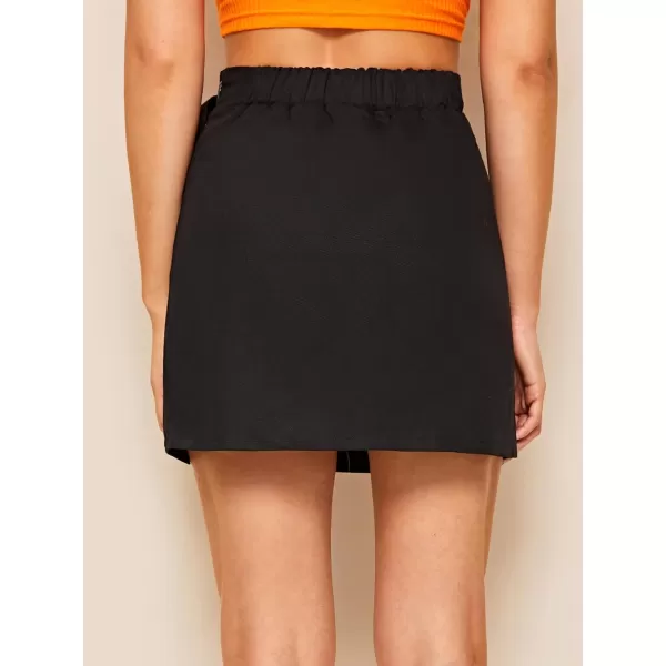 WDIRARA Women's Cargo Skirt Utility Asymmetrical Slit High Waist Wrap Mini Skirt with Buckle Black Plaid XS