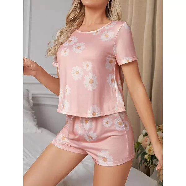 WDIRARA Women's Cartoon Cow Print Short Sleeve Tee and Shorts Pajama Set