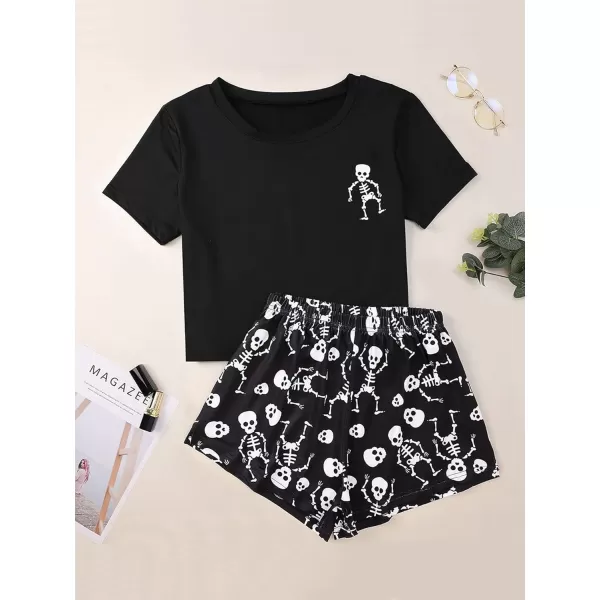 WDIRARA Women's Cartoon Cow Print Short Sleeve Tee and Shorts Pajama Set