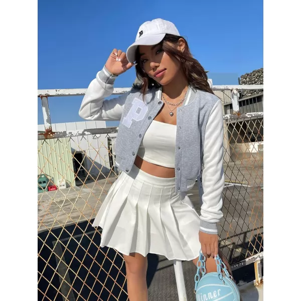 WDIRARA Women's Casual Button Down Letter Patched Color Block Crop Varsity Jacket Outerwear