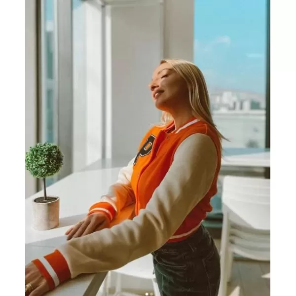 WDIRARA Women's Casual Button Down Letter Patched Color Block Crop Varsity Jacket Outerwear