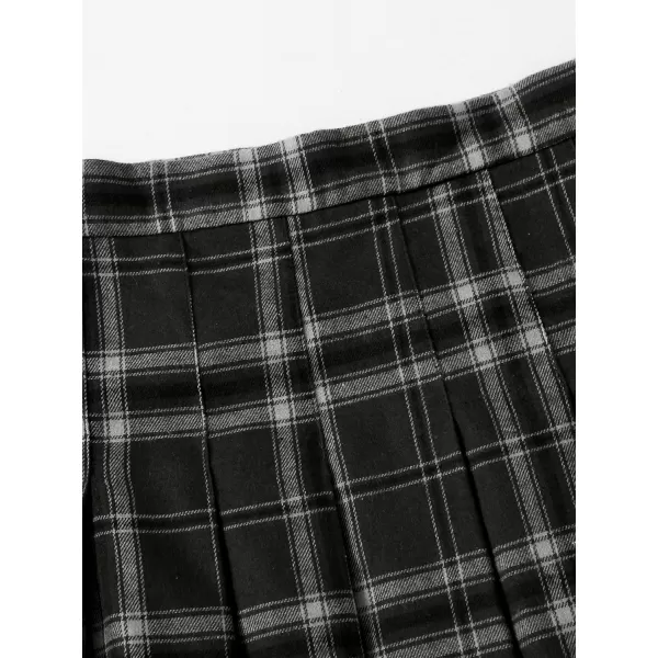 WDIRARA Women's Casual Plaid High Waist Pleated A-Line Uniform Mini Skirt