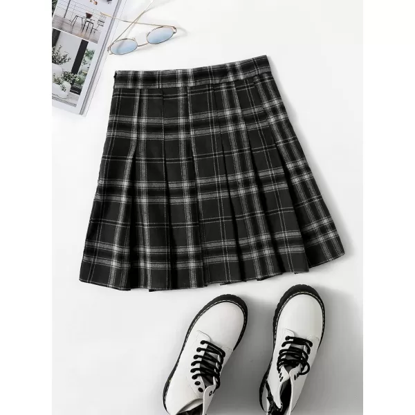 WDIRARA Women's Casual Plaid High Waist Pleated A-Line Uniform Mini Skirt