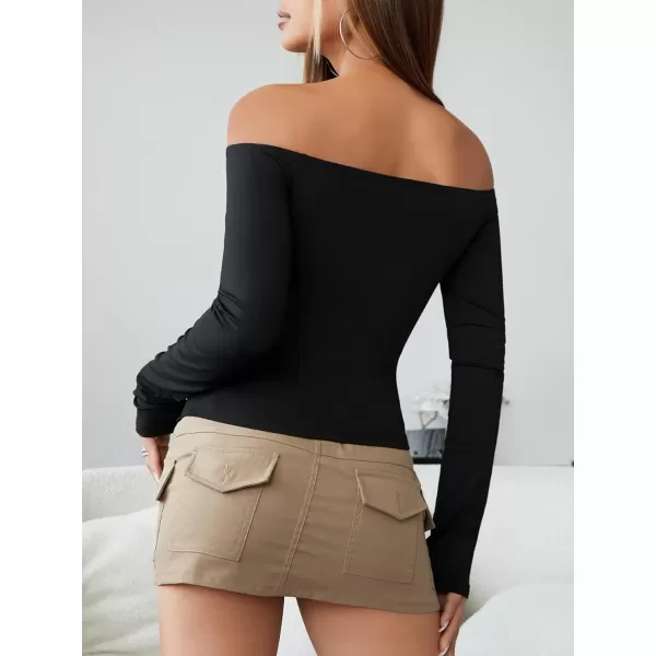 WDIRARA Women's Cut Out Long Sleeve Round Neck Crop Top Slim T Shirt