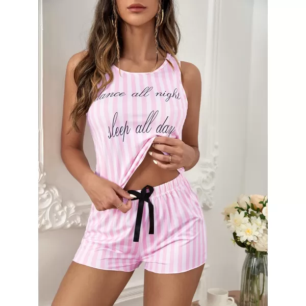 WDIRARA Women's Cute Cartoon Print Closed Eyes Print Tee and Shorts Pajama Set