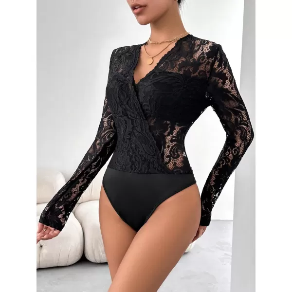 WDIRARA Women's Deep V Neck Sheer Lace Long Sleeve Scallop Trim Fitted Top Bodysuit
