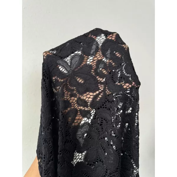 WDIRARA Women's Floral Embroidery Mesh Lace Round Neck Long Sleeve Top