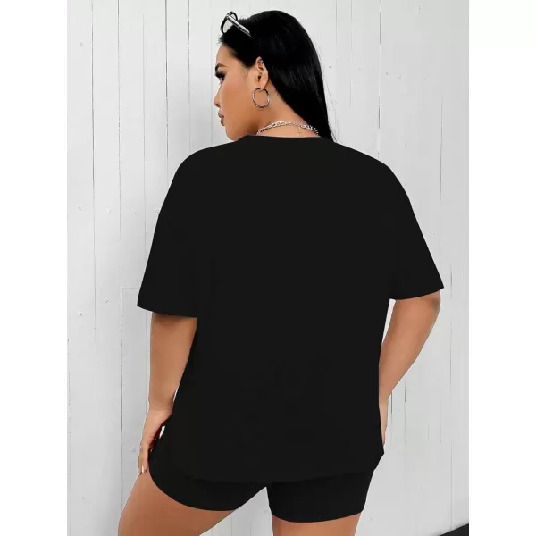 WDIRARA Women's Letter Graphic Drop Shoulder Round Neck Casual Oversized Top