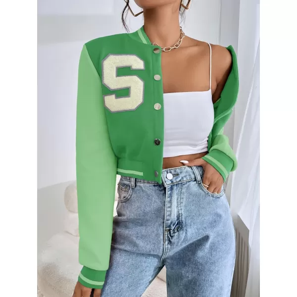 WDIRARA Women's Letter Print Crop Baseball Jacket Bomber Long Sleeve Colorblock Varsity Outerwear