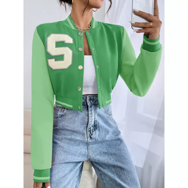 WDIRARA Women's Letter Print Crop Baseball Jacket Bomber Long Sleeve Colorblock Varsity Outerwear