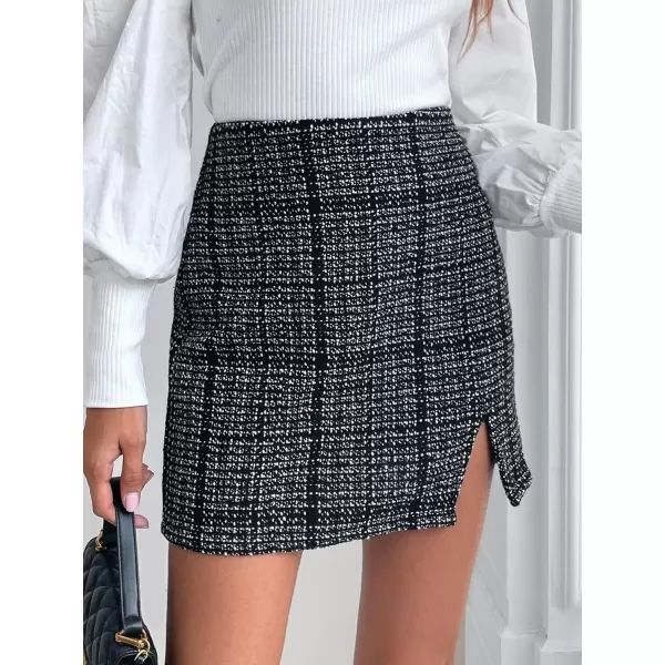 WDIRARA Women's Mid Waist Above Knee Casual Plaid Mini Skirt