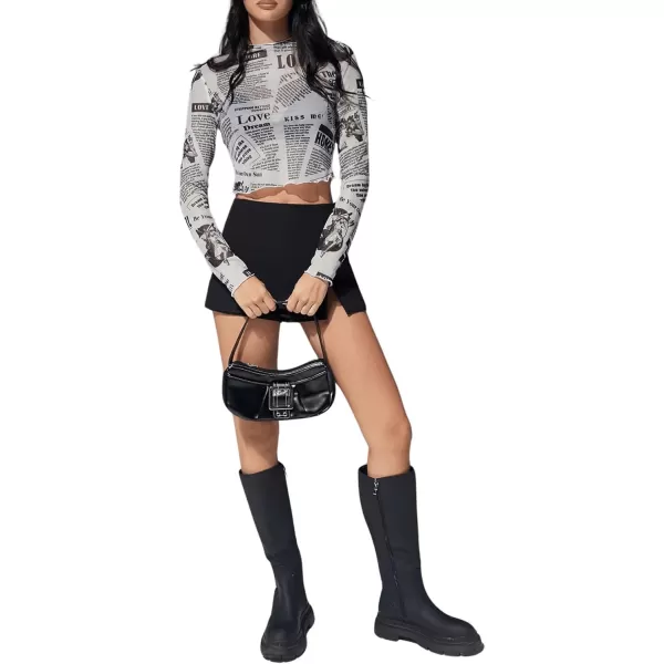 WDIRARA Women's Newspaper Print Tee Long Sleeve Round Neck Letter Print Slim Top