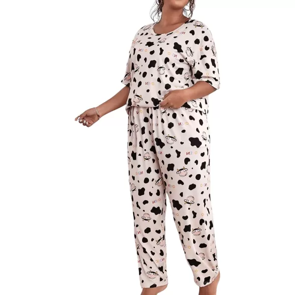 WDIRARA Women's Plus Size 2 Piece Sleepwear Cow Print Short Sleeve Top and Pants Pj Set