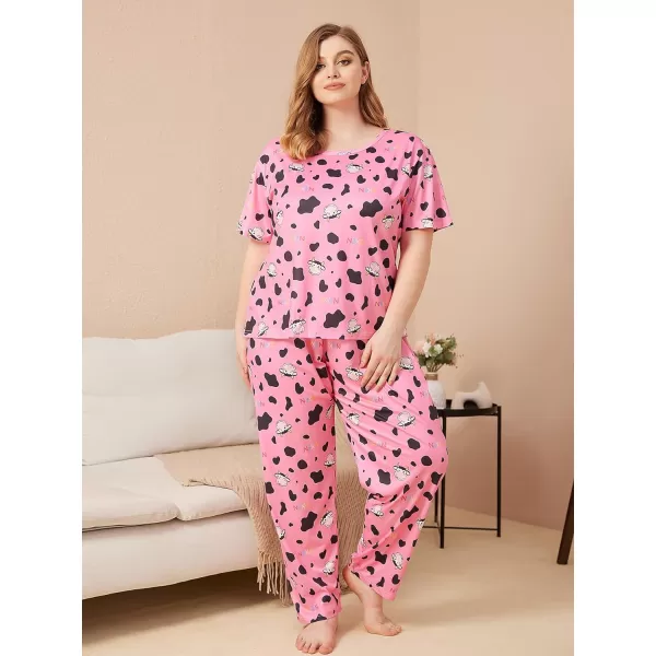 WDIRARA Women's Plus Size 2 Piece Sleepwear Cow Print Short Sleeve Top and Pants Pj Set