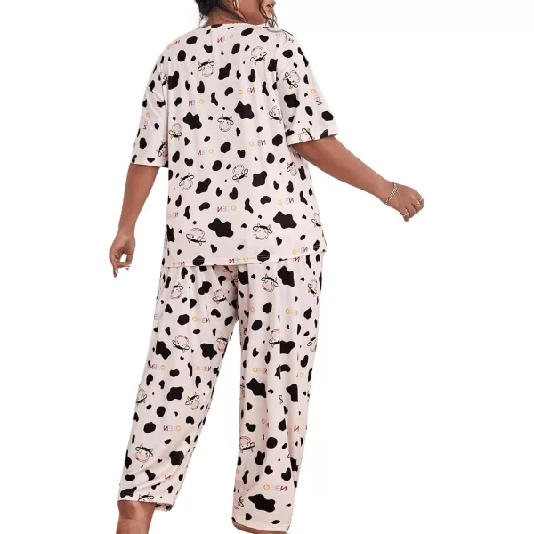 WDIRARA Women's Plus Size 2 Piece Sleepwear Cow Print Short Sleeve Top and Pants Pj Set