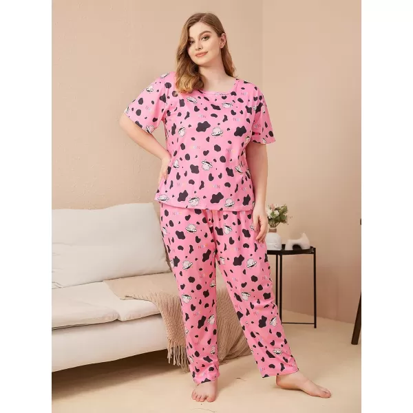 WDIRARA Women's Plus Size 2 Piece Sleepwear Cow Print Short Sleeve Top and Pants Pj Set