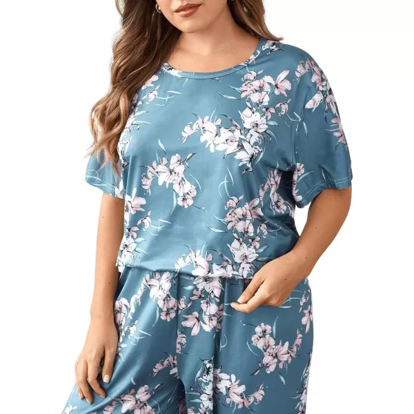 WDIRARA Women's Plus Size 2 Piece Sleepwear Floral Short Sleeve Top and Pants Pajama Set