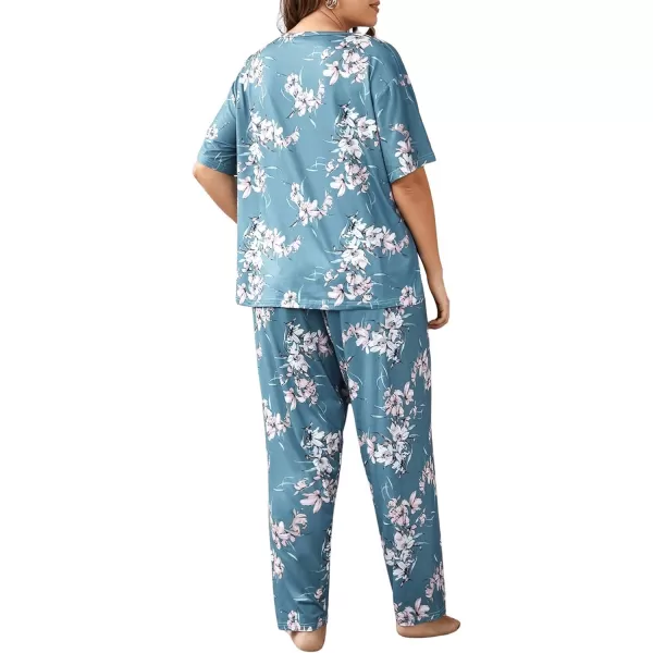 WDIRARA Women's Plus Size 2 Piece Sleepwear Floral Short Sleeve Top and Pants Pajama Set