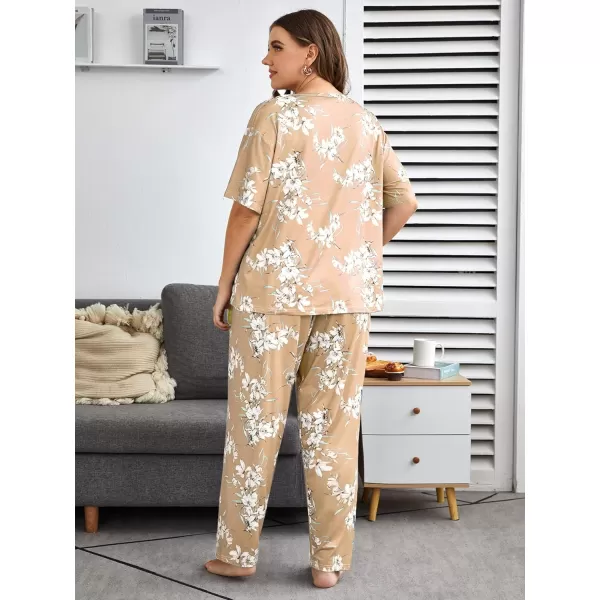 WDIRARA Women's Plus Size 2 Piece Sleepwear Floral Short Sleeve Top and Pants Pajama Set
