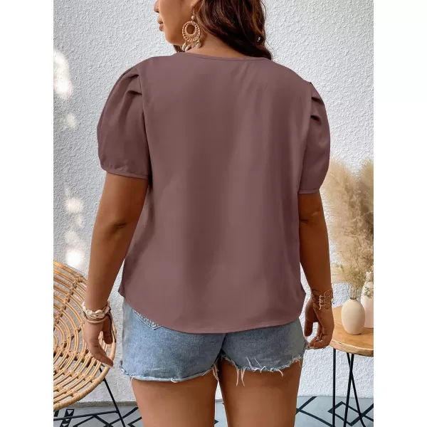 WDIRARA Women's Plus Size Contrast Lace Tops Short Sleeve Notched Neck Blouse