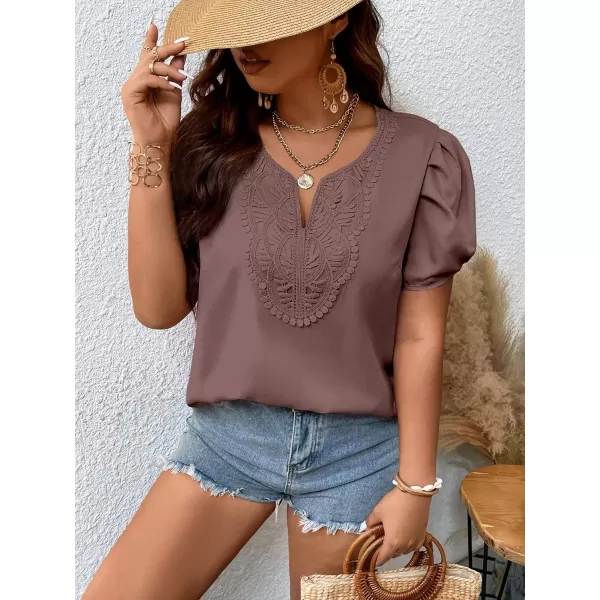 WDIRARA Women's Plus Size Contrast Lace Tops Short Sleeve Notched Neck Blouse