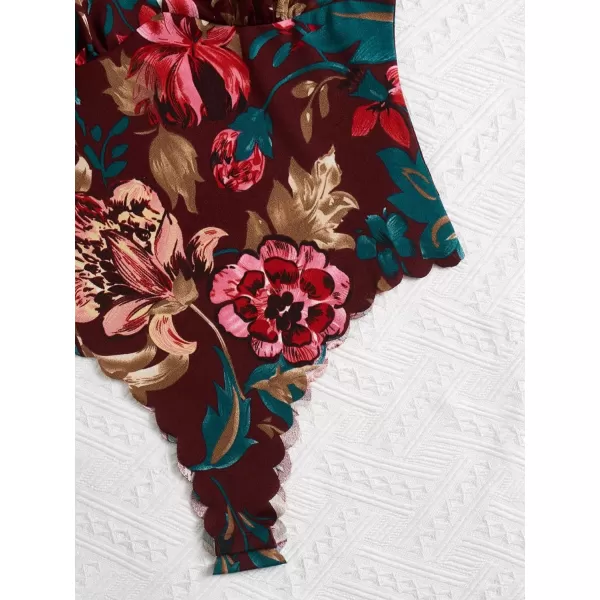 WDIRARA Women's Plus Size Floral Spaghetti Strap Camisole Scallop Trim Cami Bodysuit Top