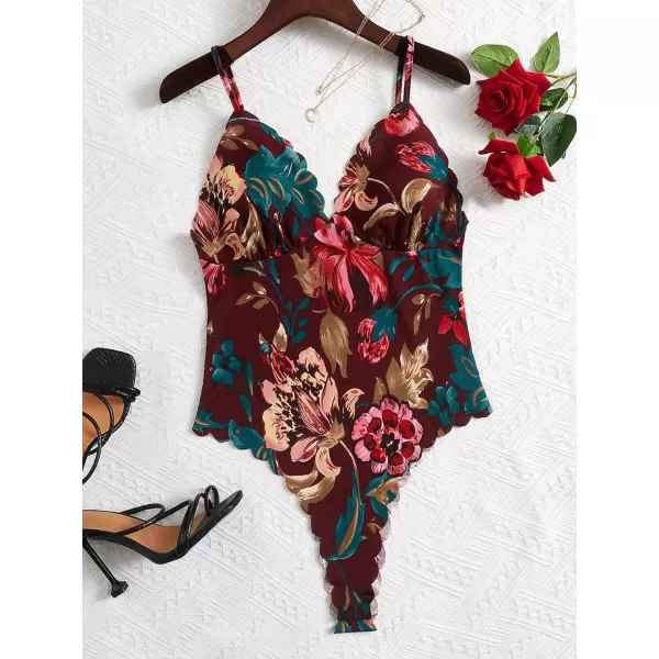 WDIRARA Women's Plus Size Floral Spaghetti Strap Camisole Scallop Trim Cami Bodysuit Top