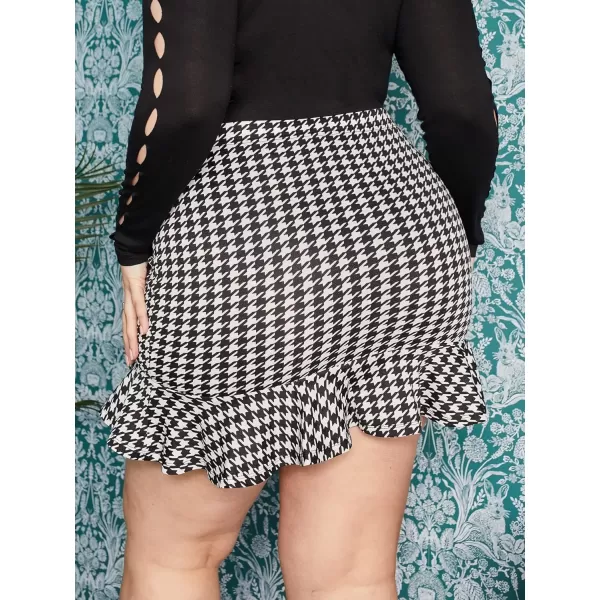 WDIRARA Women's Plus Size Houndstooth Print Ruffle Hem High Waist Bodycon Mini Skirt