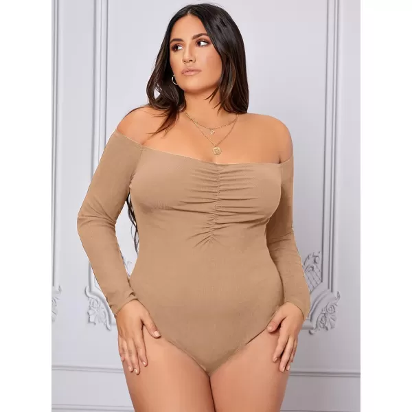 WDIRARA Women's Plus Size Off the Shoulder Long Sleeve Ruched Bodysuit Tops