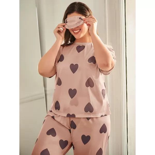 WDIRARA Women's Plus Size Pajama Set Heart Print Short Sleeve Top And Pants With Eye Cover