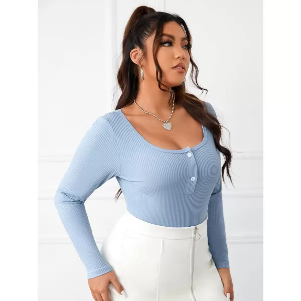WDIRARA Women's Plus Size Ribbed Scoop Neck Long Sleeve Fitted Tee Bodysuit Top
