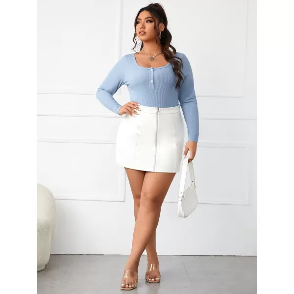 WDIRARA Women's Plus Size Ribbed Scoop Neck Long Sleeve Fitted Tee Bodysuit Top