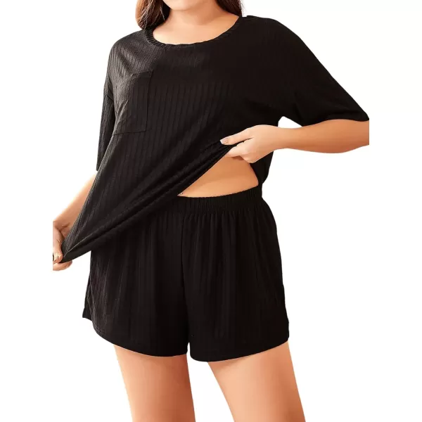 WDIRARA Women's Plus Size Ribbed Short Sleeve Top and Shorts Pajama Set Loungewear