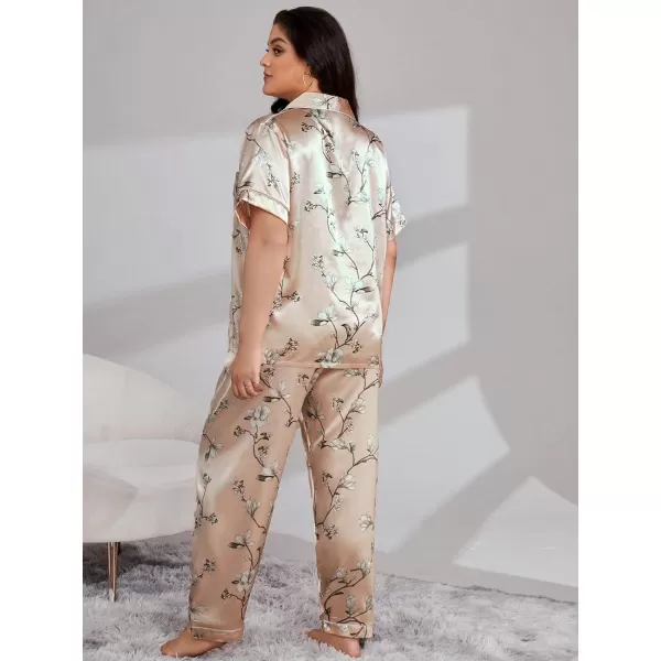 WDIRARA Women's Plus Size Satin Floral Short Sleeve Contrast Binding Button Up Pajamas Shorts Lounge Set