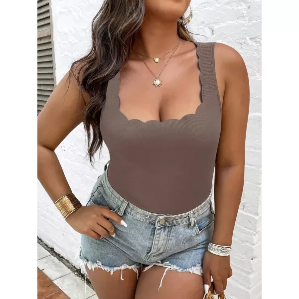 WDIRARA Women's Plus Size Scallop Trim Scoop Neck Sleeveless Tank Bodysuit