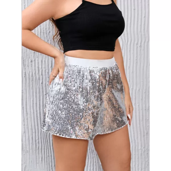 WDIRARA Women's Plus Size Sequin Metallic Straight Leg Mini Party Shorts Bottoms
