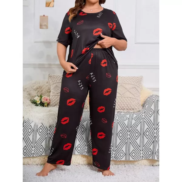 WDIRARA Women's Plus Size Short Sleeve Top And Pants Cute Pajama Lounge Set With Eyemask