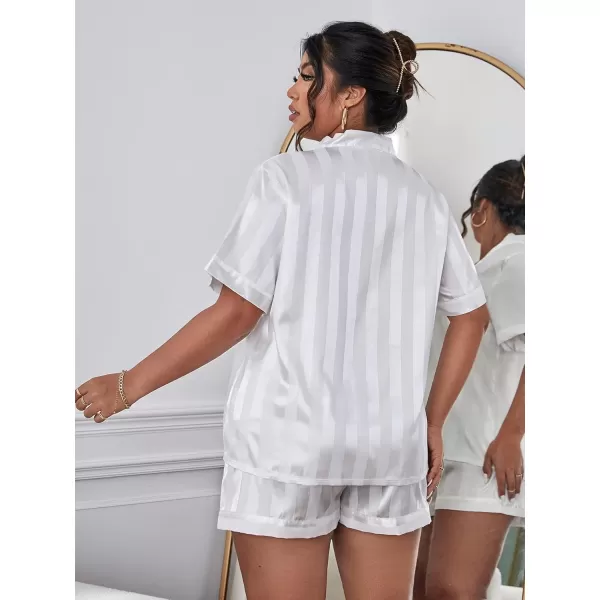WDIRARA Women's Plus Sleepwear Satin Short Sleeve Shirt and Shorts Pajama Set