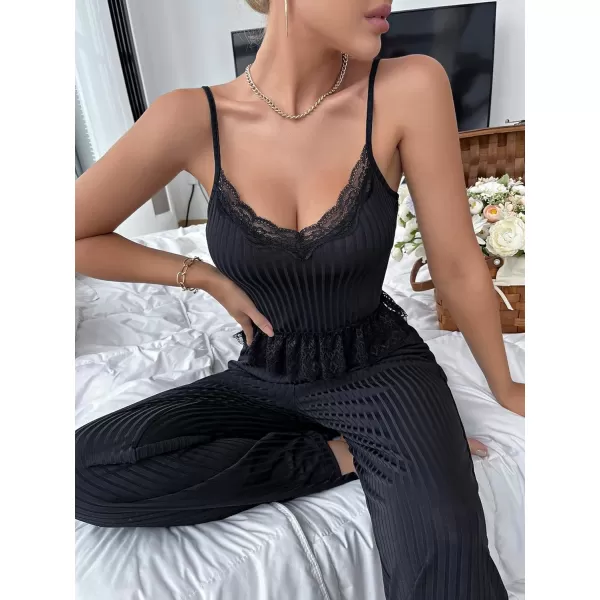 WDIRARA Women's Sleepwear 2 Piece Lace Trim Backless Cami Top and Shorts Satin Pj Set