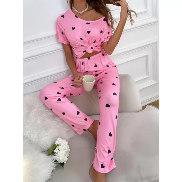 WDIRARA Women's Sleepwear 2 Piece Pajamas Heart Print Short Sleeve Tee and Pants Lounge Set