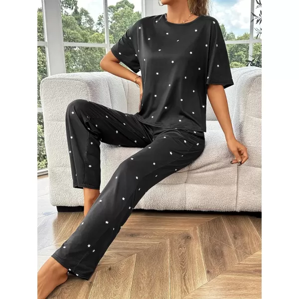 WDIRARA Women's Sleepwear 2 Piece Pajamas Heart Print Short Sleeve Tee and Pants Lounge Set