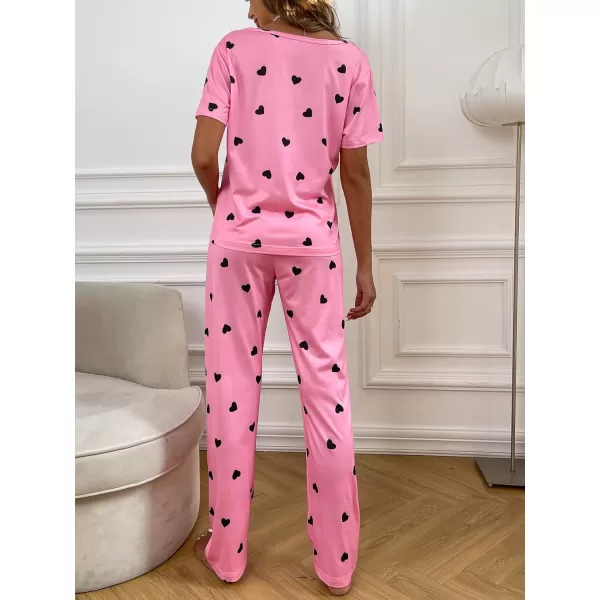 WDIRARA Women's Sleepwear 2 Piece Pajamas Heart Print Short Sleeve Tee and Pants Lounge Set